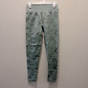 Gymshark Adapt Seamless camo leggings *MATCHING SET*